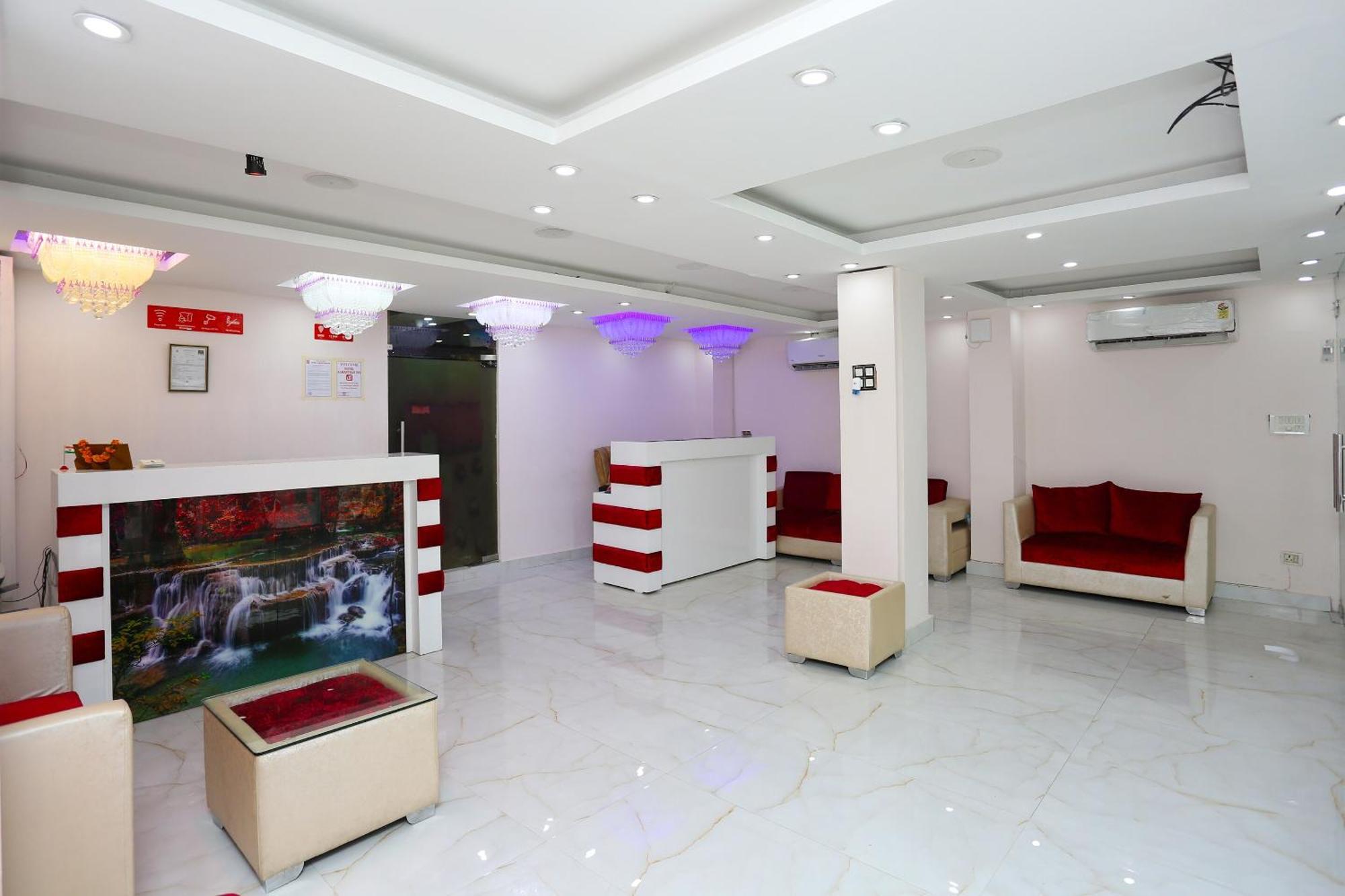 ניו דלהי Oyo Flagship Hotel Aamantran Inn מראה חיצוני תמונה